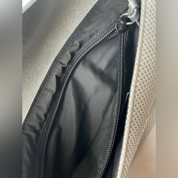 MIU MIU SS 2000 sporty shoulder bag - Picture 5 of 8